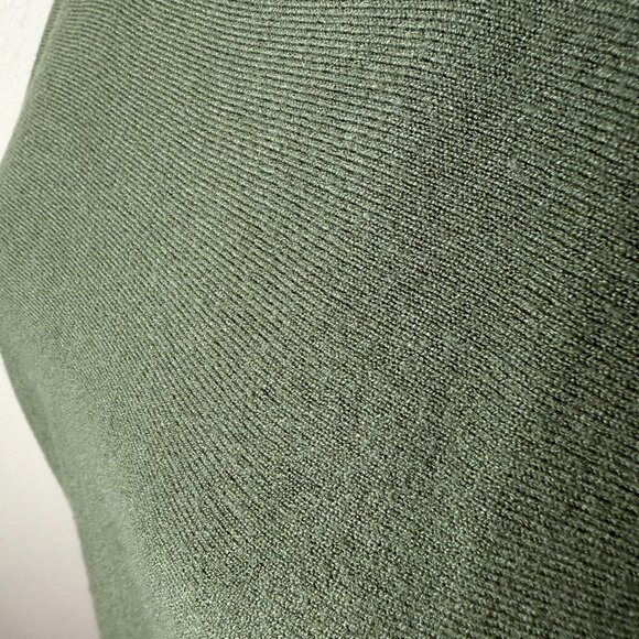 MAX STUDIO Olive Green Ruched Sleeve Knit Sweater Top Shirt Size Medium - Picture 5 of 7